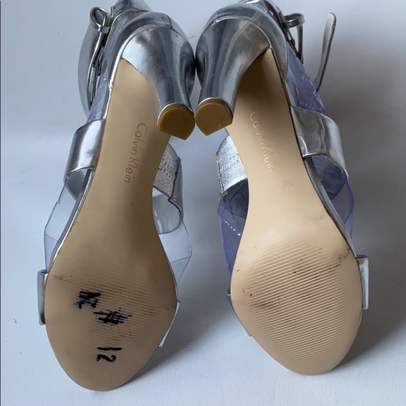 Calvin Klein Silver Metallic Asa Sandal, Sz 7 1/2 - Picture 3 of 12